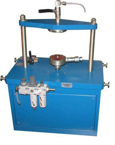 Стенд для гидравлических испытаний шаровых кранов, фланцевой и бесфланцевой запорной арматуры